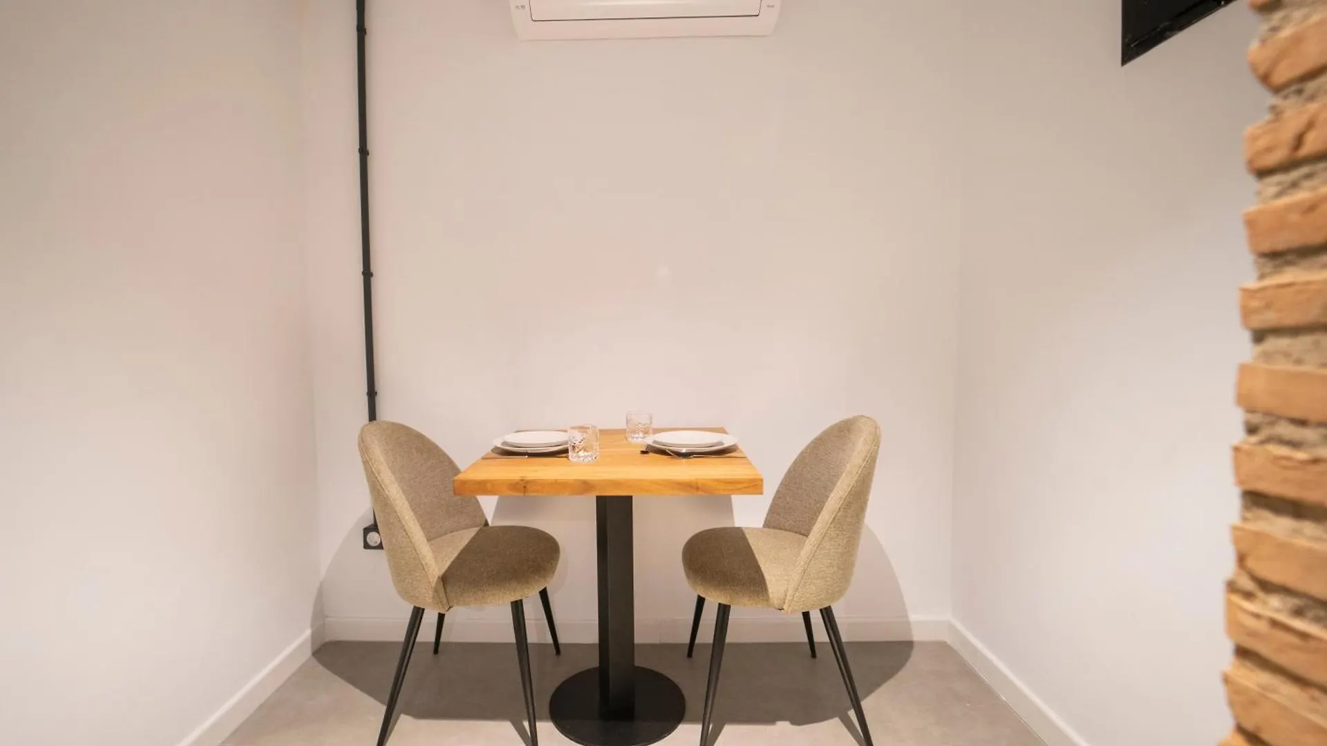 Apartment H&H Suite Oasis Granada Spain